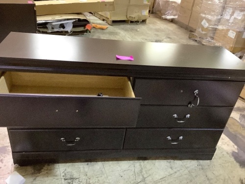 6 Drawer Dresser needs handle work - Lot 207