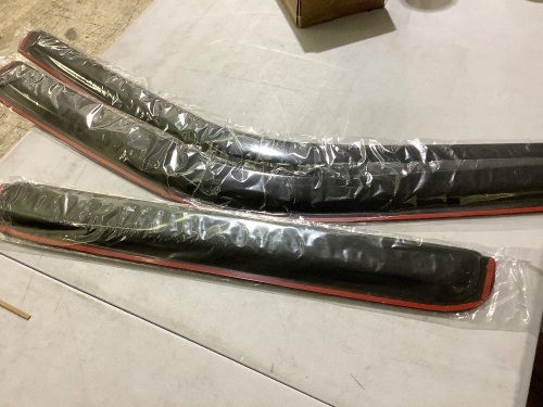 Lot of 8 weather guards for unknown vehicle  - Lot 116