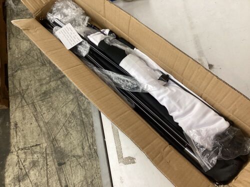 Portable Projector Screen  - Lot 270