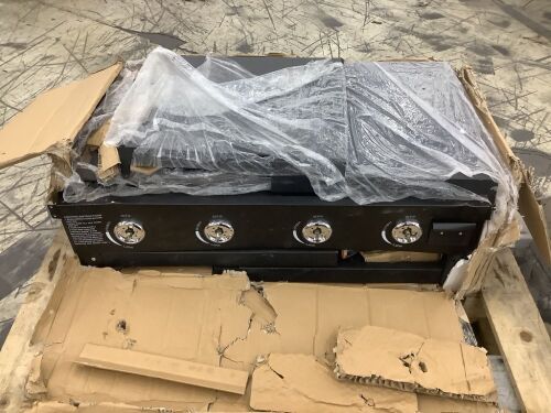VEVOR 36 in. Outdoor Griddle Station 4-Burner Propane 60,000 BTU - Dented - Lot 70