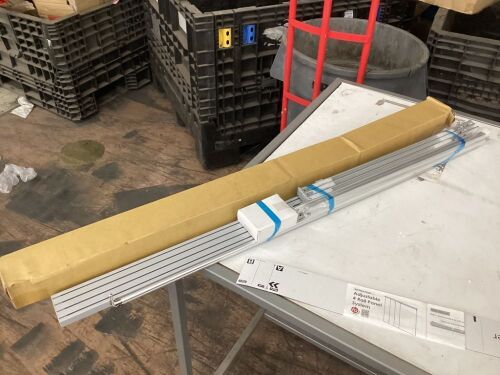 Adjustable 4 Rail Panel System  - Lot 710