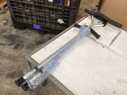 Life Crutch,Ergonomic Underarm Crutches - Missing One End Cap  - Lot 662