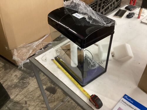 Pondon Small Fish Tank  - Lot 682