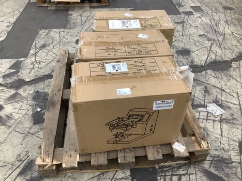 Lot of (3) VEVOR 6x3.75Inch Curved Element Clamshell Design Heat Press for Hats - Uninspected, Open Box  - Lot 536