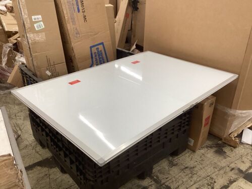 Maxtek Foldable Magnetic White Board, 40" x 60" - Dented on Back - Lot 482