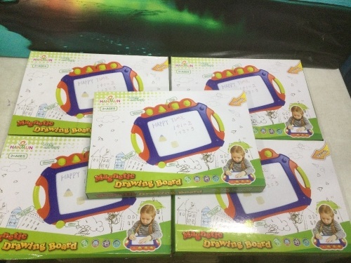 Lot of (5) WISHTIME Magnetic Drawing Boards - Lot 426