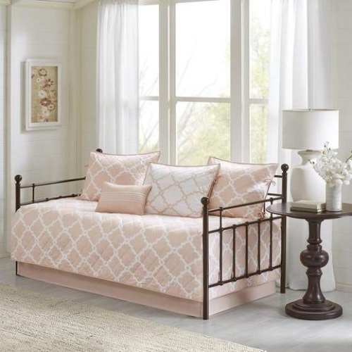 Madison Park Merritt 6 Piece Reversible Daybed Set  - Lot 762