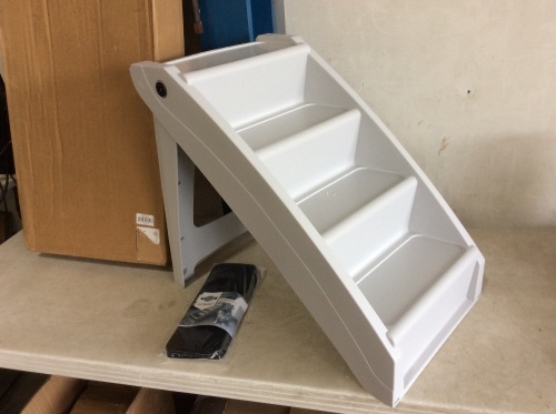 25" PetSafe CozyUp Folding Pet Steps - Lot 1197