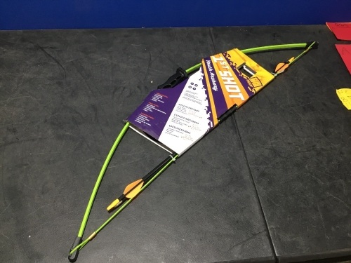 Bear Archery 1st Shot Bow Set  - Lot 1051