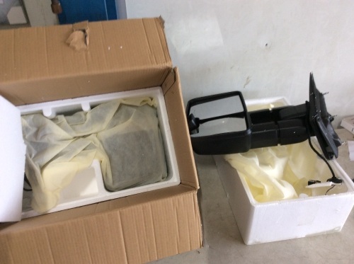 MOSTPLUS Tow Mirrors Set, Unknown Fitment - Lot 573