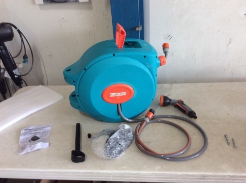 Wall-Mounted Automatic Hose Reel - Lot 865