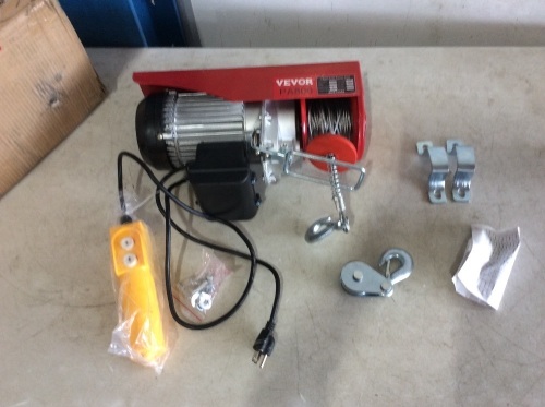 VEVOR PA800 Small Electric Hoist - Lot 1047