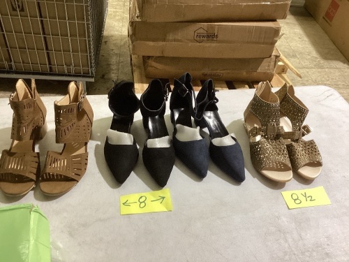 4 Pairs of Womens Shoes 8 & 81/2 - Lot 135