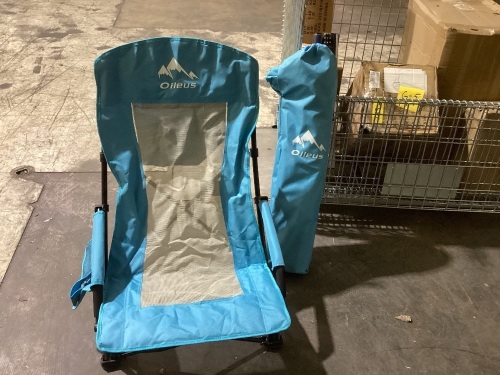 Set of 2 Beach Chairs  - Lot 136