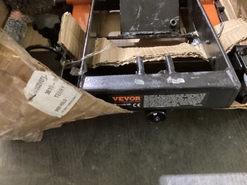 Motorcycle Lift - Lot 152