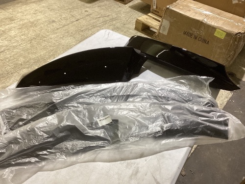 Carbon Fiber spoiler for unknown vehicle  - Lot 306