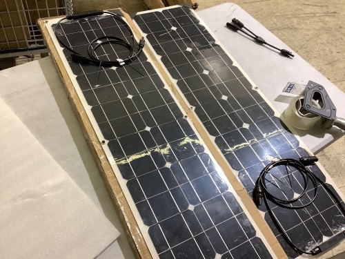 42X11 solar panels  - Lot 330