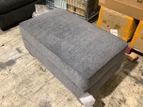 broyhill storage ottoman  - Lot 350