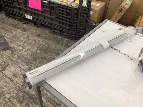 Motorized Blind Shade  - Lot 624