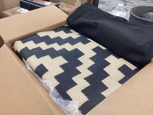 Patio Rug, Unknown Size - Lot 669