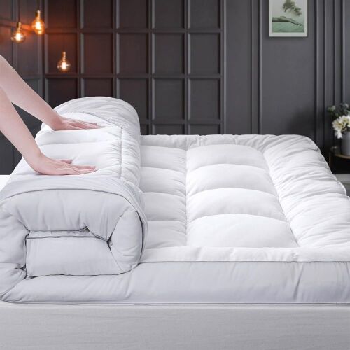 HYPREST Thick Mattress Topper, King  - Lot 685