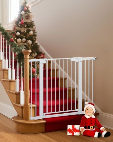 Cumbor 29.7-46" Auto Close Baby Gate - Lot 612