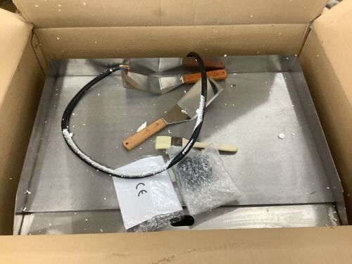 VEVOR 26" 3200W Stainless Steel Electric Countertop Griddle w/Drip Hole, No Plug - Lot 537