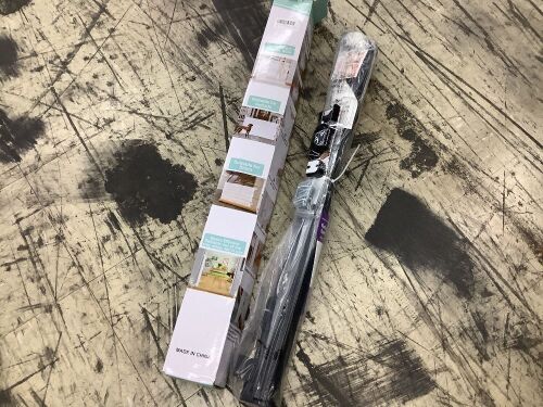 Retractable Baby Gate  - Lot 114
