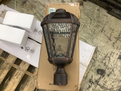 Gama Sonic Solar Royal LED 18 inch Brushed Bronze Post Light - Broken Glass  - Lot 185