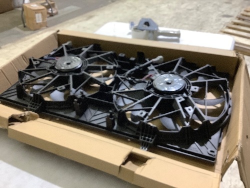 engine radiator cooling fan for unknown vehicle  - Lot 354A