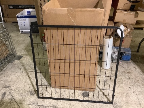 Pet enclosure 5 X 8 - Lot 359A