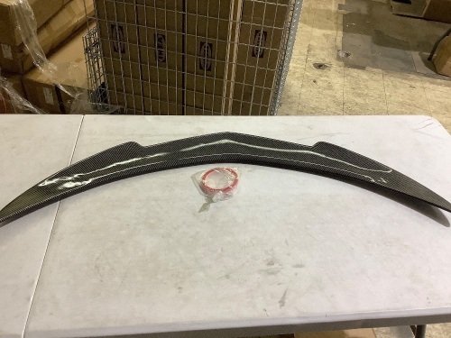 carbon fiber spoiler for unknown vehicle  - Lot 390A