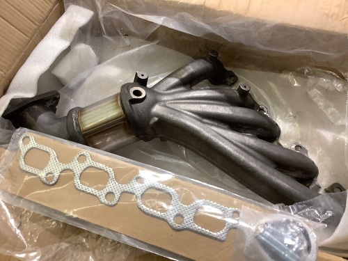 2004-2006 Chevy Colorado / GMC Canyon, 2006 Hummer H3 3.5L Catalytic Converter - Lot 428A