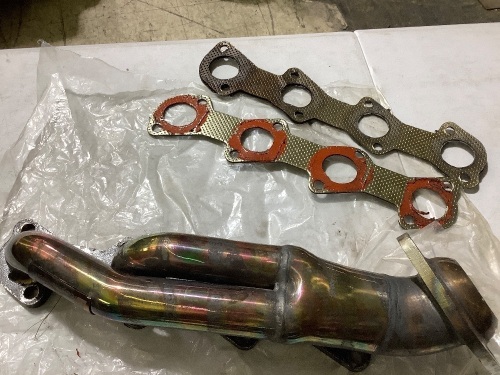 Unknown Vehicle Part - Lot 111