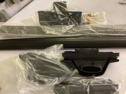 Roof Racks - Lot 722