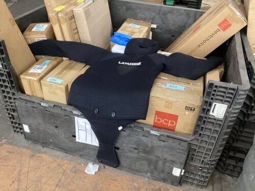 LAYATONE Long Sleeve Two Piece Hooded Wetsuit, 4XL - Lot 612