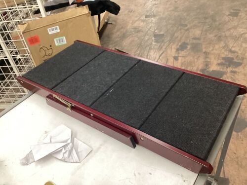 MEWANG Wooden Pet Stairs - Lot 652