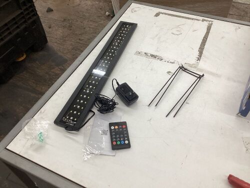 NICREW C10 24/7 LED Full Spectrum Aquarium Light for Plants, 24-30 Inches, 16W - Lot 590