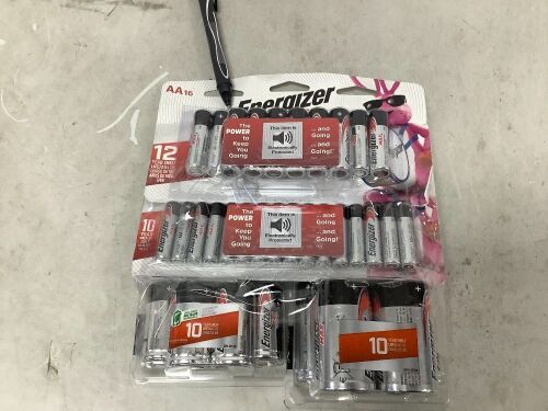 Double A Triple A C4 and D 4 Battery Packs - Lot 4060