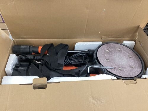 WEN DW5084 5-Amp 2-in-1 Variable Speed Dual-Head Drywall Sander with 15-Foot Dust Hose - Lot 667
