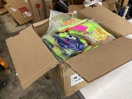Large Lot of Boys Shirts, Various Sizes  - Lot 367