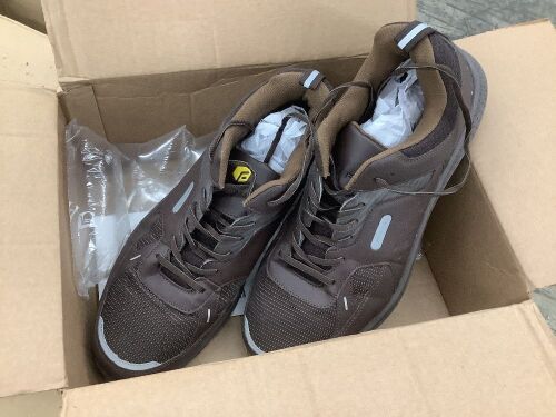 Fitville Rebound Core V2 Wide Sneakers, Slip Resistant Road Running Shoes - Lot 417