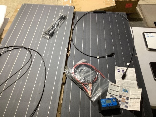 set of 2 solar panels 46X21 - Lot 136