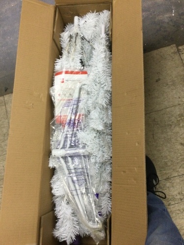 white christmas tree - Lot 346A