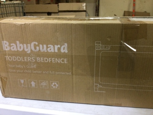 babyguard toddlers bedfence  - Lot 378A
