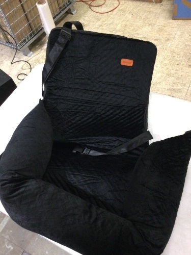 pet seat  - Lot 120