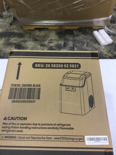 Black 44 Lb. lb. Daily Production Nugget Countertop Ice Maker with Self-Cleaning Function - Lot 308