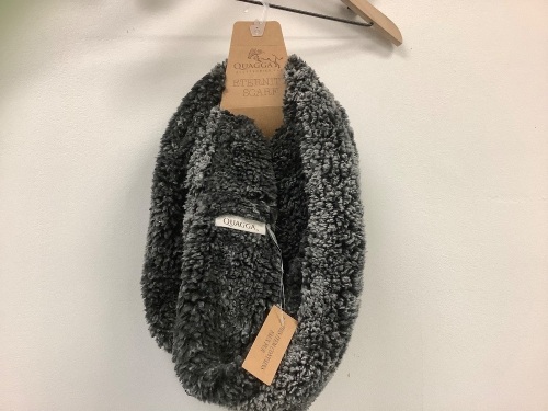 Quagga Infinity Scarf, O/S, Appears New - Lot 415G