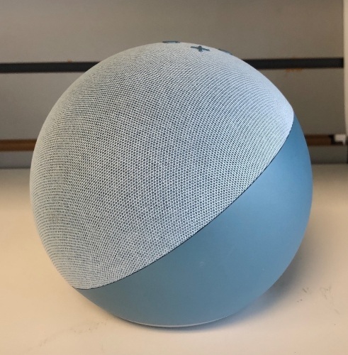 Echo Dot Smart Speaker, No Cords or Manual, E-Commerce Return, Sold as is - Lot 572