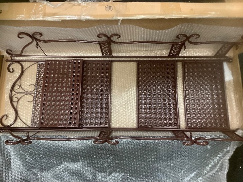 Metal Shelf, Appears New, Sold as is - Lot 641